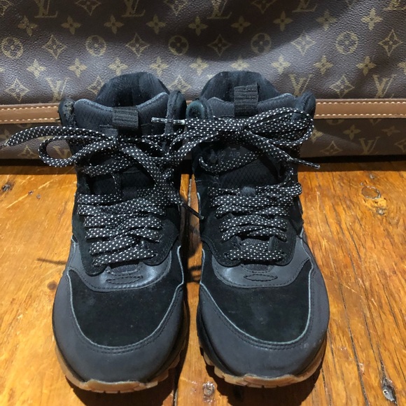 Nike Air Max 1 Mid Sneakerboot 685267-003 - Picture 2 of 8